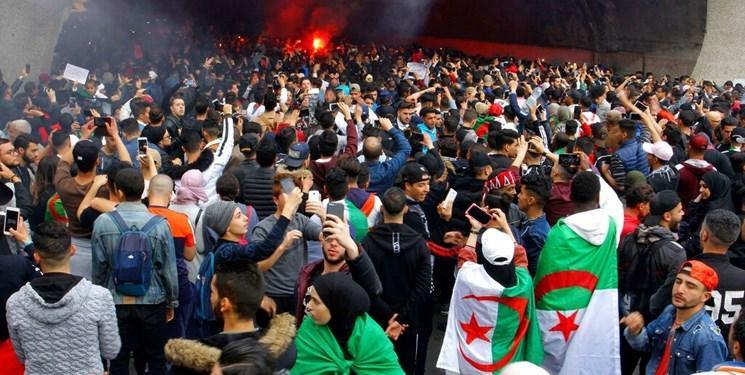 ادامه اعتراضات الجزایر با وجود انصراف بوتفلیقه از نامزدی در انتخابات