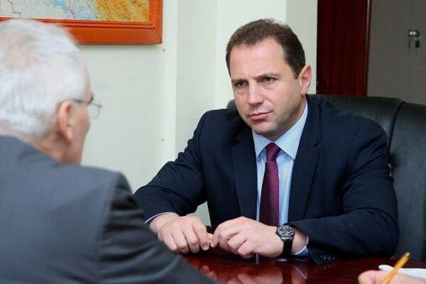 وزیر دفاع ارمنستان استعفا کرد