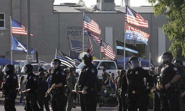 دستگیری چند تن طی درگیری تظاهرکنندگان با پلیس در پورتلند آمریکا