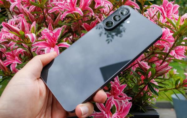 تاریخ احتمالی معرفی گلکسی A57 و A37 لو رفت